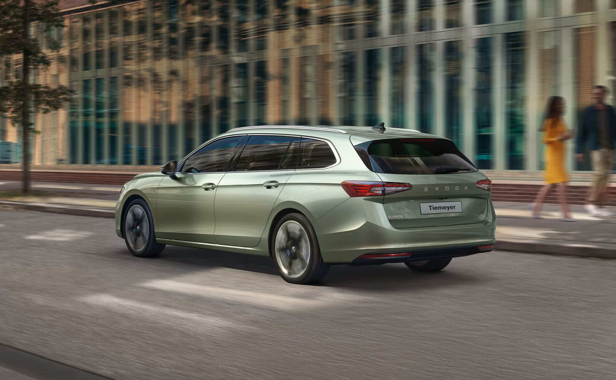 Der &Scaron;koda Superb Combi Sportline
