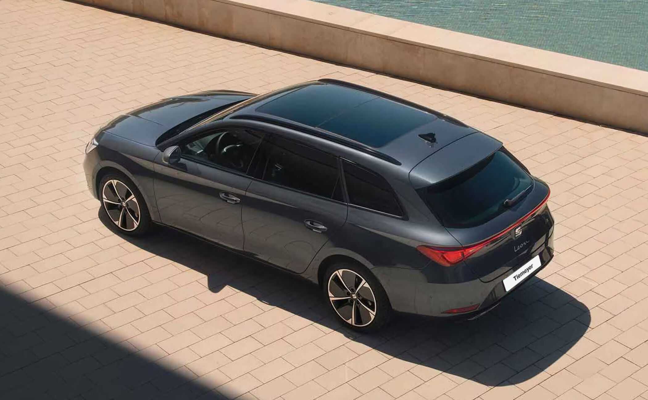 Der SEAT Leon Sportstourer FR