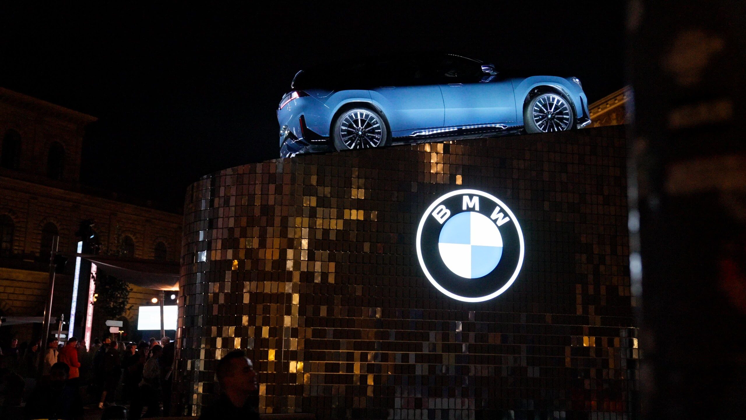 BMW AG auf der IAA 2025 in M&uuml;nchen - Video f&uuml;r Winkels Interior Design